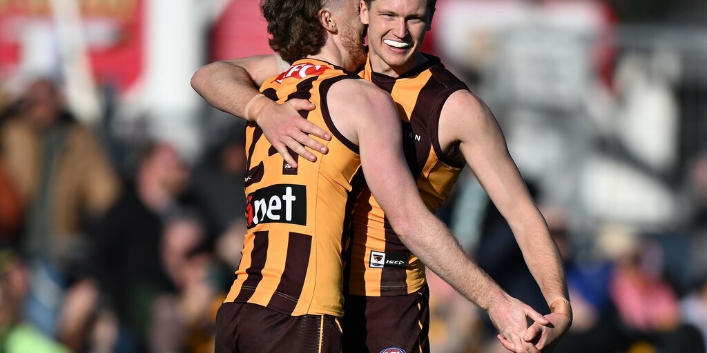 Hawks cause yet another shock with Bulldogs upset - Vimarsana News