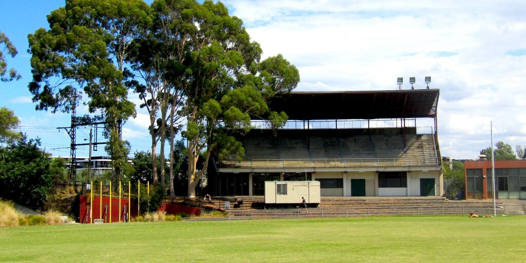 The end of an era: Glenferrie grandstand demolished - Vimarsana News