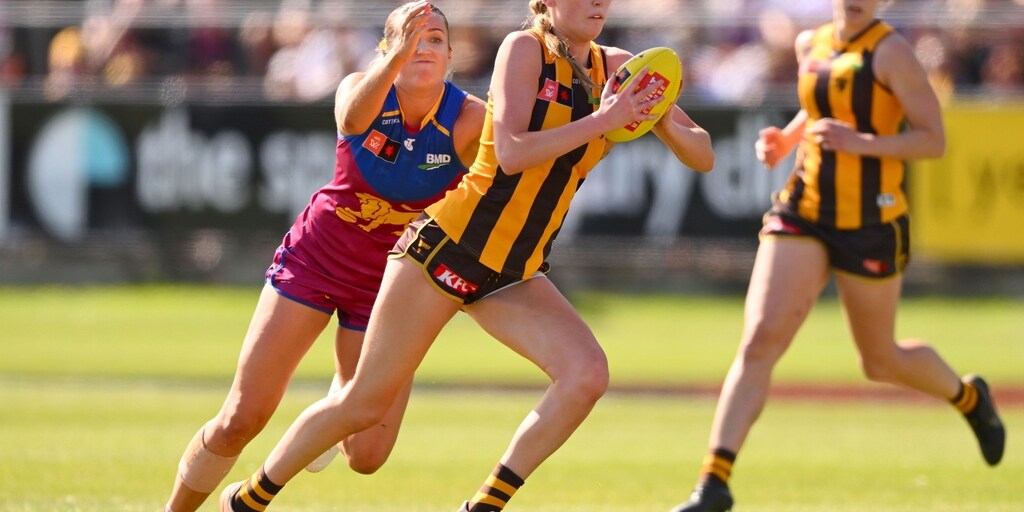 Improving Hawks take it up to Lions - Vimarsana News