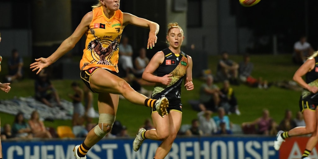 Eardley earns first coaches votes and TOTW selection - Vimarsana News