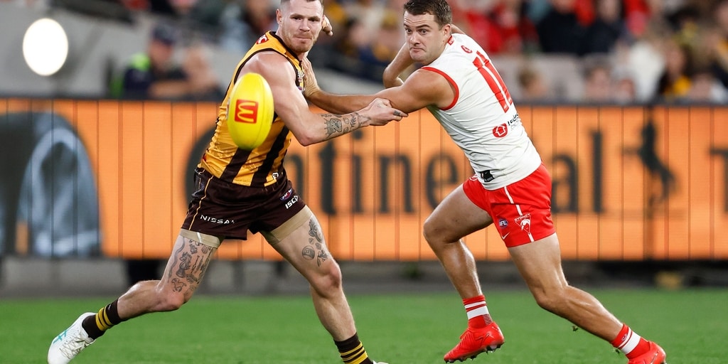 Swans jump to second after big win over Hawks - Vimarsana News