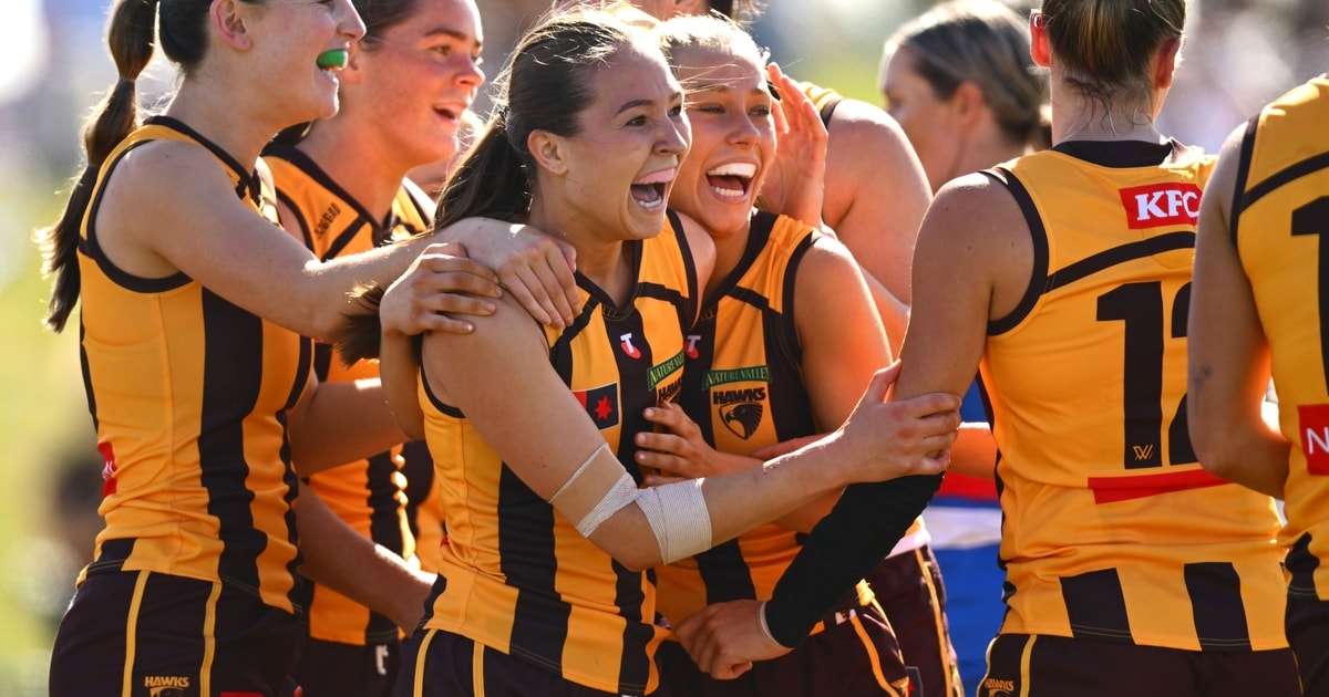 Hawthorn Captain Emily Bates to Miss Season After ACL Injury